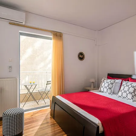 Central Double Bedroom Apartment Heraklion  Exterior photo